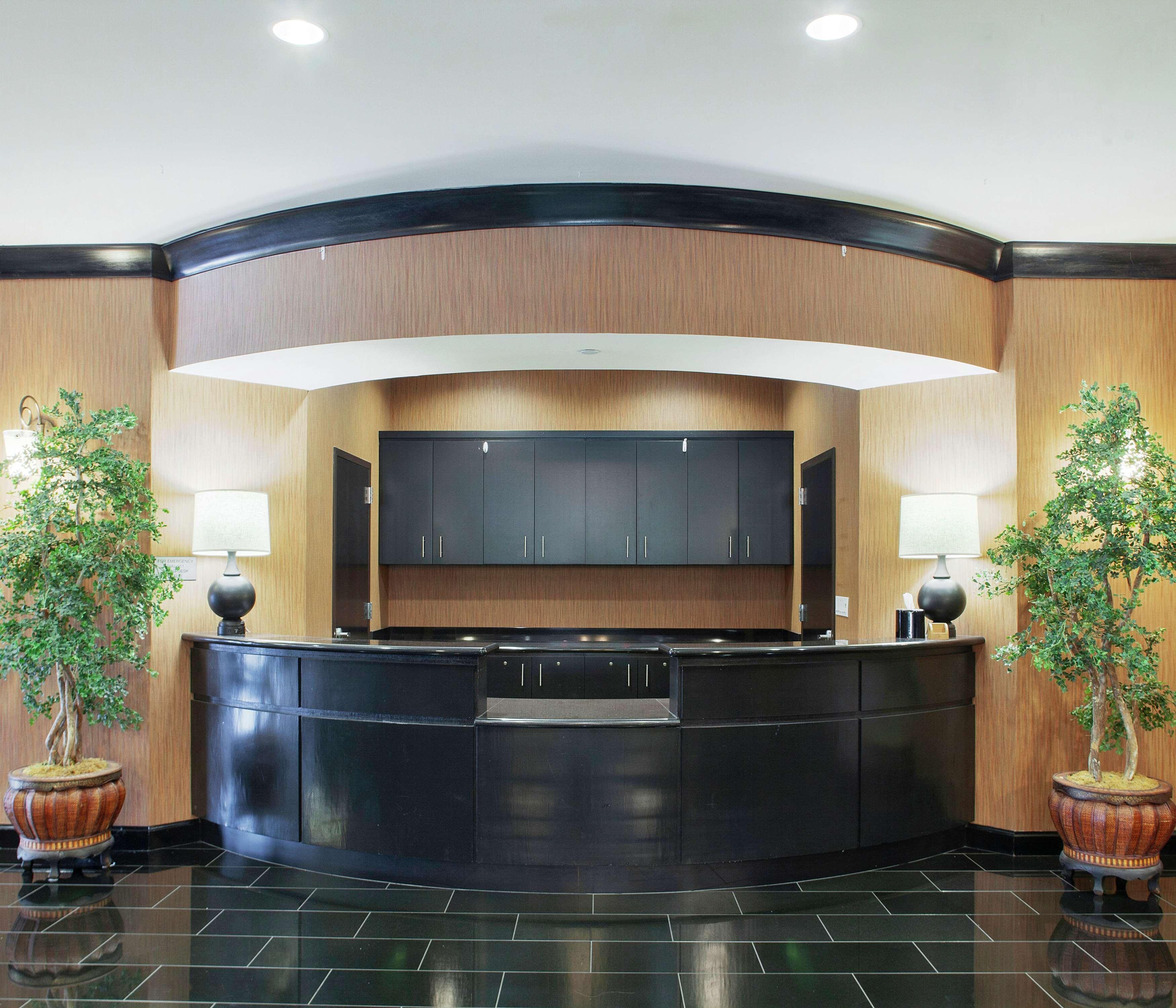 Doubletree Suites By Hilton Бентънвил Екстериор снимка
