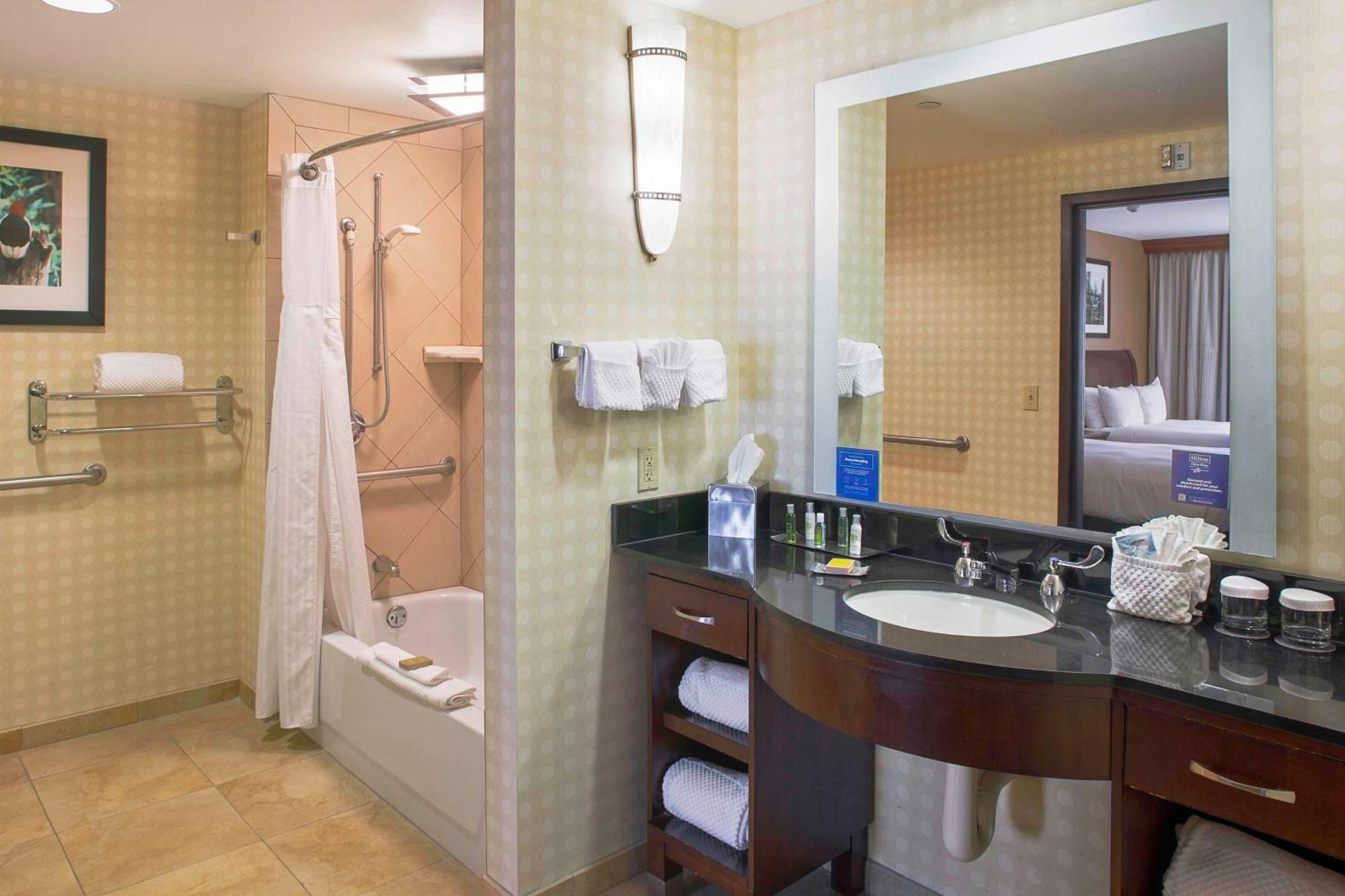 Doubletree Suites By Hilton Бентънвил Екстериор снимка