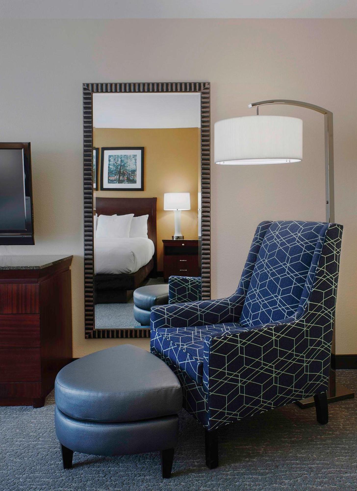 Doubletree Suites By Hilton Бентънвил Екстериор снимка